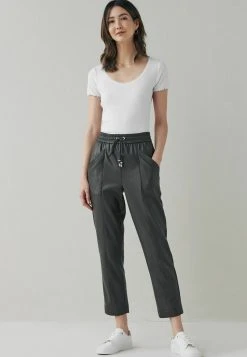 Next Damen 3 PACK - T-Shirt Basic - White/pink/black -Next Verkäufe 2022 0a65acebd2ce4d4e9f6022e04e349233