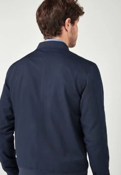 Next Herren Bomberjacke - Blue 16 Next Herren Bomberjacke - Blue -Next Verkäufe 2022 0a693df4a48c4a658fd0082b5e4e50e6