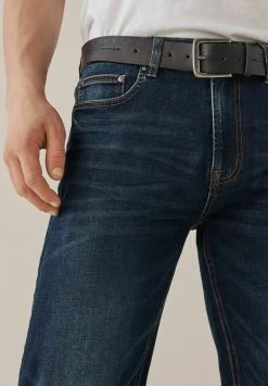 Next Herren BELTED WITH STRETCH - Jeans Straight Leg - Blue -Next Verkäufe 2022 18565b0788394778880120579c97b34b