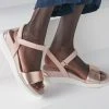Next Damen MOTION FLEX SPORTY - Keilsandalette - Nude