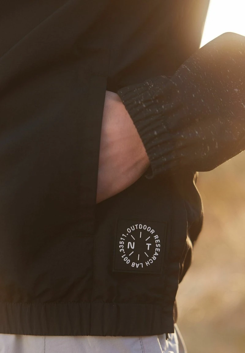 Next OVERHEAD - Übergangsjacke - Black Print | Herren 3 Next OVERHEAD - Übergangsjacke - Black Print | Herren – Bild 3