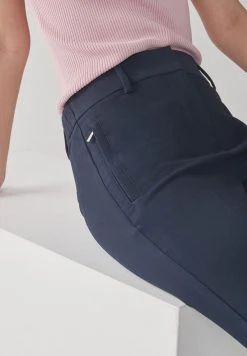 Next Damen MIT ELASTISCHER RÃ¼CKSEITE - Stoffhose - Blue -Next Verkäufe 2022 21a45164805945e5a326f1526396dbd0