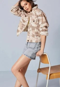 Next Damen Jeansjacke - Pink Camo -Next Verkäufe 2022 24b609e0af4a43b3822e5fd008b6d05a