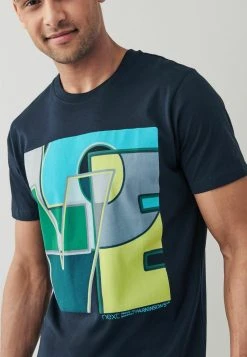 Next Herren PARKINSON'S CHARITY - T-Shirt Print - Navy Blue 6 Next Herren PARKINSON'S CHARITY - T-Shirt Print - Navy Blue -Next Verkäufe 2022 2a9a16fe806d4068b1f47fceb7f36443