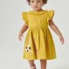 Next CHARACTER APPLIQUE - Freizeitkleid - Ochre Yellow Giraffe | Kinder