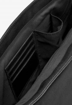 Next Herren Umhängetasche - Black -Next Verkäufe 2022 33650fc406b34fb2a23e3d8b5203003f