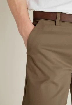 Next BELTED SOFT TOUCH - Chino - Stone | Herren -Next Verkäufe 2022 3a08f74680044fa2b0fa1d1163b9317e