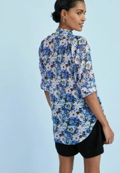 Next Damen HALF SLEEVE V-NECK - Bluse - Blue Floral -Next Verkäufe 2022 415aa03c8d7a4032ab646e3d27cce1bd