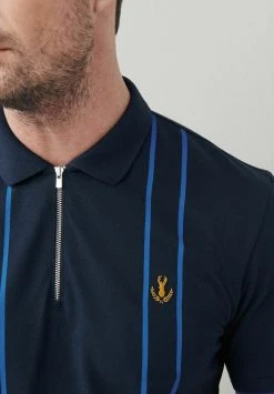 Next VERTICAL BLOCK - Poloshirt - Blue | Herren -Next Verkäufe 2022 4ce5b0d25c294ad5b0cb2e05ca88f802