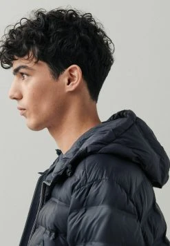 Next Herren SHOWER RESISTANT HEATSEAL HOODED PUFFER - Winterjacke - Black -Next Verkäufe 2022 4e717055dd054ba39b5c86d01198d31a