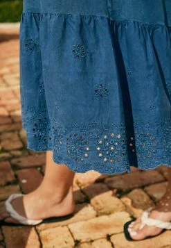 Next Damen BRODERIE HEM STRAPPY - Strandaccessoire - Blue -Next Verkäufe 2022 5803b2097f5b4324aefcf4df44dad738