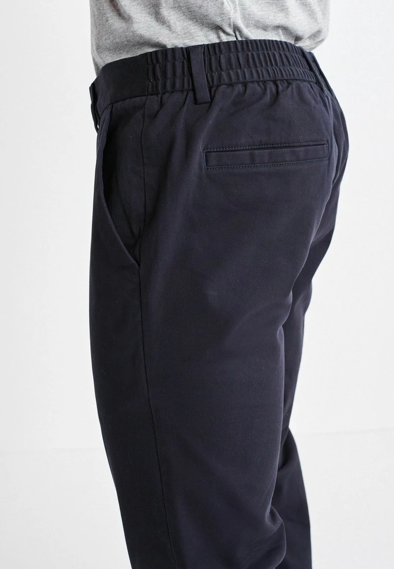 Next Herren Chino - Navy Blue Elasticated Waist 4 Next Herren Chino - Navy Blue Elasticated Waist – Bild 4