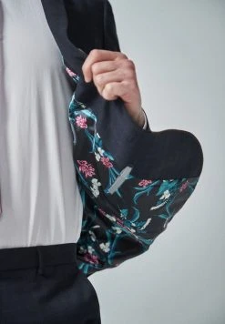 Next Herren NAVY/BLACK TAILORED FIT CHECK SUIT: JACKET - Anzugsakko - Blue -Next Verkäufe 2022 67ed18f9c712472ea06cb88559f4ba27