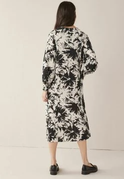 Next TRAPEZE - Freizeitkleid - Black | Damen -Next Verkäufe 2022 6ae6dee8fa0d45368f075e575367bedd