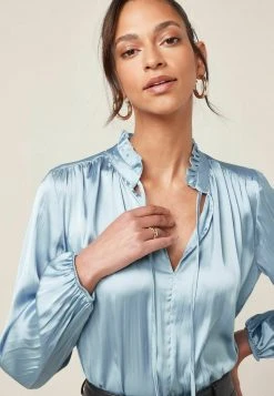Next Damen CRINKLE - Bluse - Light Blue -Next Verkäufe 2022 73e191556ce744d4b4b790845bbe5463