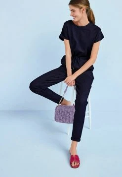 Next Damen TIE WAIST SHORT SLEEVE - Jumpsuit - Mid Blue 8 Next Damen TIE WAIST SHORT SLEEVE - Jumpsuit - Mid Blue -Next Verkäufe 2022 764154817c484381a0cec13dc3718160