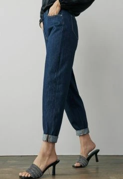 Next Damen Jeans Tapered Fit - Dark Blue Denim -Next Verkäufe 2022 78f0df2c5dc14bd69d6bc0ed3afc0026