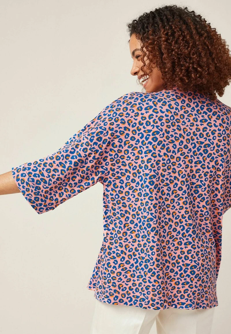 Next Damen Strickjacke - Pink Animal 3 Next Damen Strickjacke - Pink Animal – Bild 3