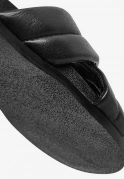 Next Kinder Pantolette Flach - Black -Next Verkäufe 2022 861d659aba654cecb21434d2e0b25f1b