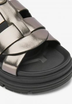 Next Damen Trekkingsandale - Silver Coloured -Next Verkäufe 2022 897fef2bc2144efeaddfbef83bbdafca