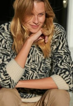 Next Damen FEATHER - Strickpullover - Black 8 Next Damen FEATHER - Strickpullover - Black -Next Verkäufe 2022 8bb97b38d73a45ee9fcf4a0c43151aff