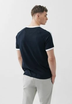 Next Herren BLOCKED - T-Shirt Print - Navy Blue Tape -Next Verkäufe 2022 90b57af6fc2546c6b1015192795a83fd