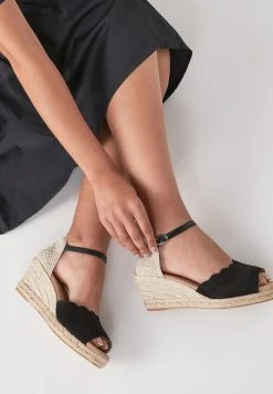 Next Damen SIGNATURE SCALLOPED - Keilsandalette - Black 8 Next Damen SIGNATURE SCALLOPED - Keilsandalette - Black -Next Verkäufe 2022 9598b88fc9ca4450bc900b56703a4763