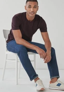 Next Herren T-Shirt Basic - Red 9 Next Herren T-Shirt Basic - Red -Next Verkäufe 2022 98e4a193961e4e009ea728834900a4bf