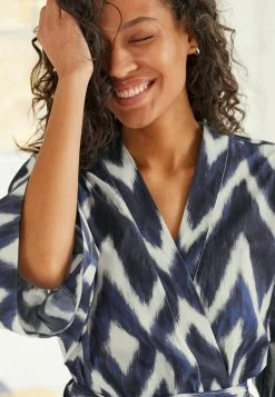 Next Damen Lightweight - Bademantel - Blue Ikat -Next Verkäufe 2022 9c20e2785a3a401abf7554236ab4baaf