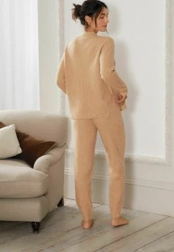 Next Damen SAVANNAH MILLER - Strickpullover - Offwhite 8 Next Damen SAVANNAH MILLER - Strickpullover - Offwhite -Next Verkäufe 2022 9cda6f06788c4b7aa05a9c88895a425e