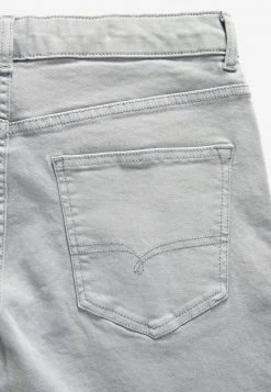 Next Herren Jeans Slim Fit - Light Grey -Next Verkäufe 2022 a11aea46319140cd8451e298c104706e
