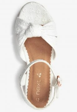 Next Riemensandalette - White Broderie Knot | Kinder -Next Verkäufe 2022 a2fea7f3a561402bb2e3a2ca6db119a6