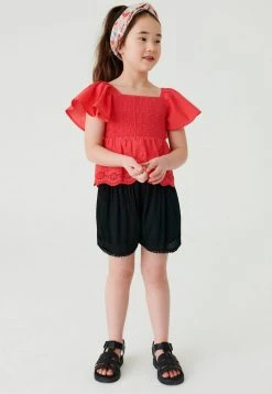 Next Kinder Shorts - Black