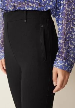 Next Damen Chino - Black -Next Verkäufe 2022 a5c92160617d4b5294e5cd703da91ee3