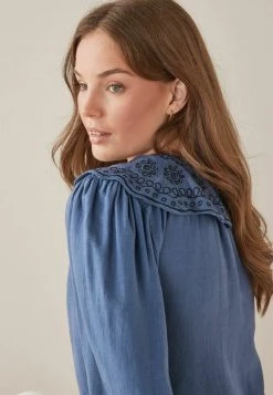 Next Damen BLEND EMBROIDERED COLLAR - Bluse - Blue -Next Verkäufe 2022 a8ab81e1b75b4ea788885a815f03cea8