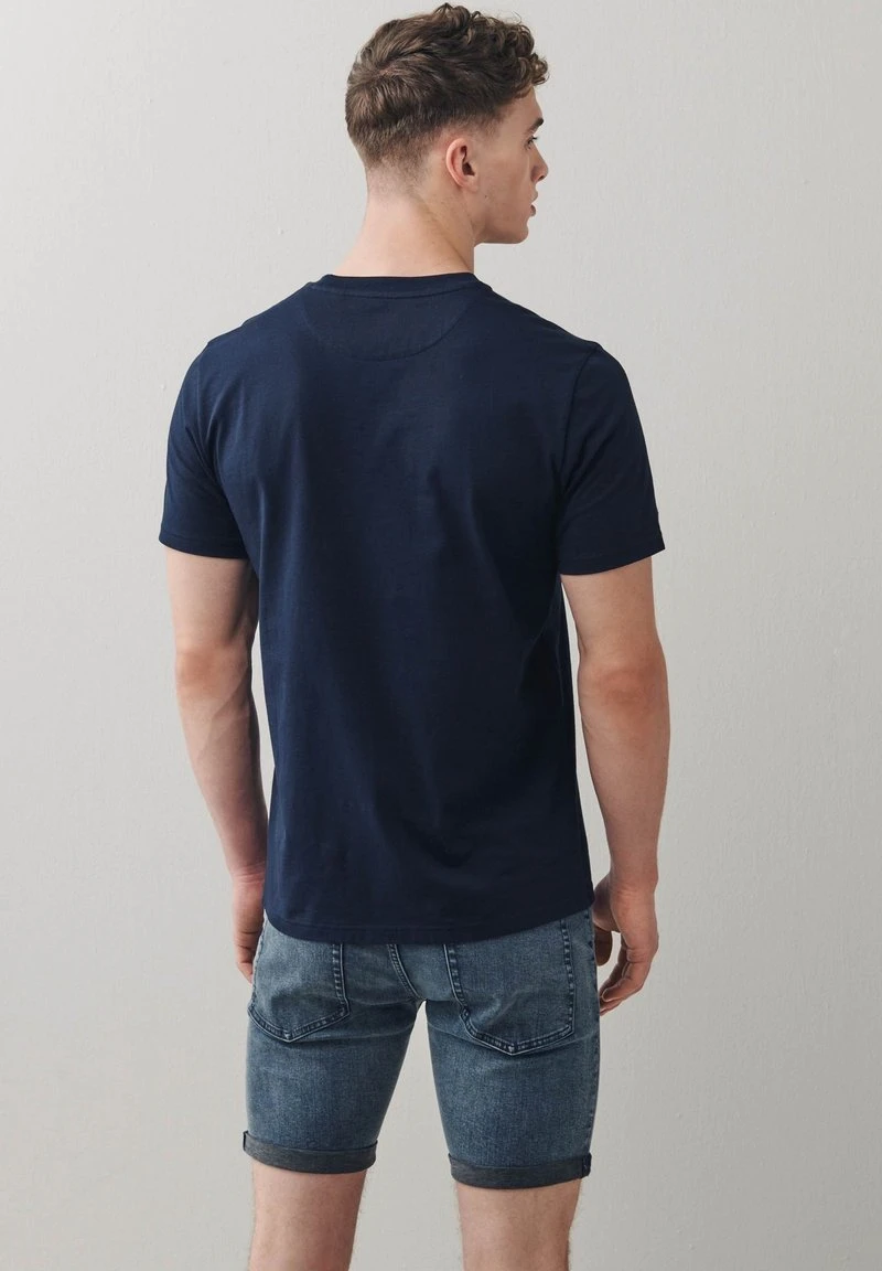 Next GRAPHIC - T-Shirt Print - Navy Blue Floral | Herren 2 Next GRAPHIC - T-Shirt Print - Navy Blue Floral | Herren – Bild 2