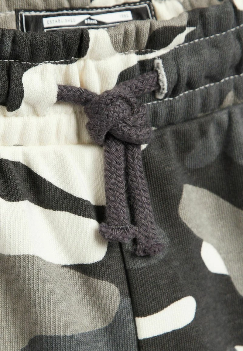 Next Kinder ALL OVER PRINTED - Shorts - Mono Camouflage 3 Next Kinder ALL OVER PRINTED - Shorts - Mono Camouflage – Bild 3