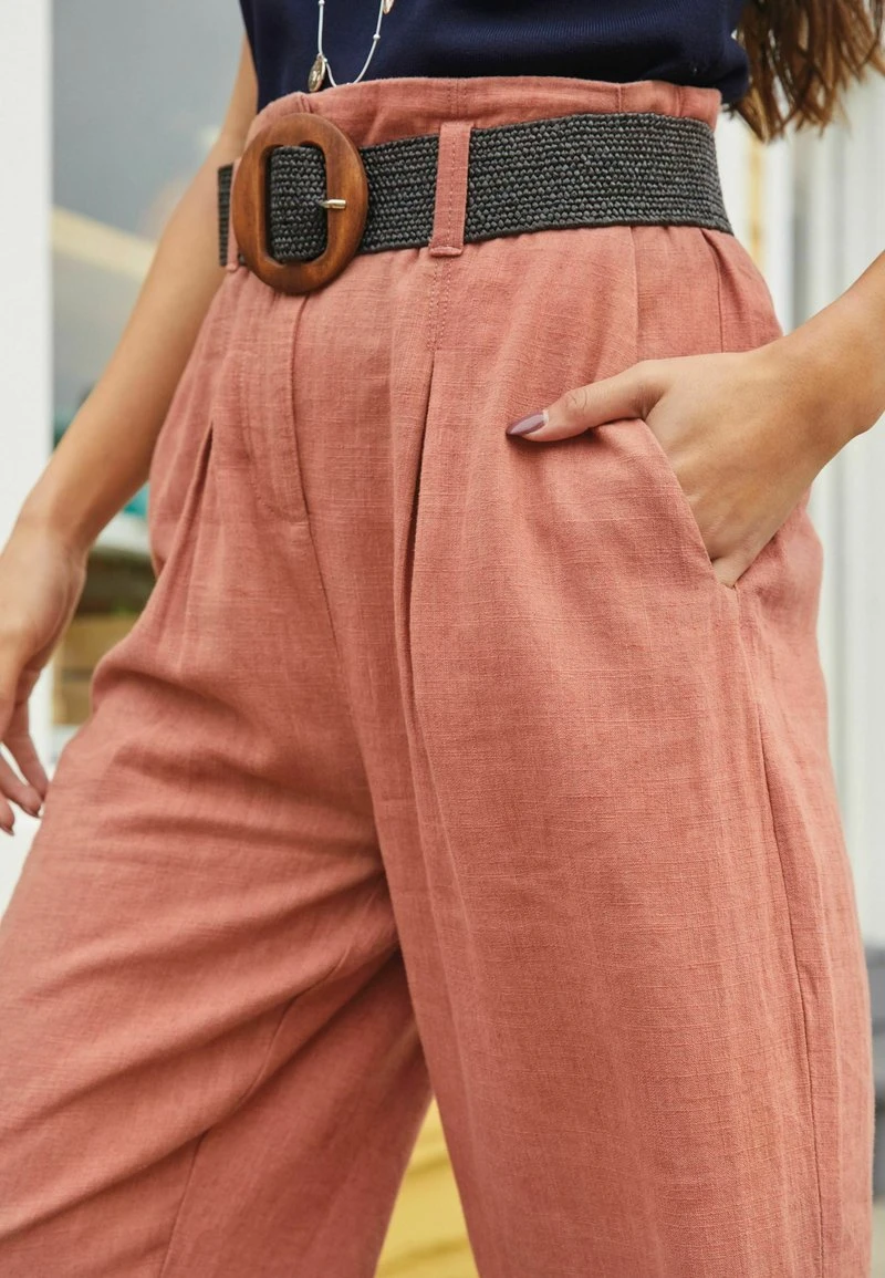 Next Damen BELTED LINEN BLEND - Stoffhose - Pink (t01334) 4 Next Damen BELTED LINEN BLEND - Stoffhose - Pink (t01334) – Bild 4