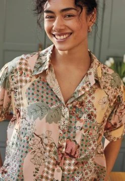 Next Damen BUTTON THROUGH - Nachtwäsche Set - Pink Green Patchwork -Next Verkäufe 2022 b2eab7a17fde4a68a02fddc558a6774e