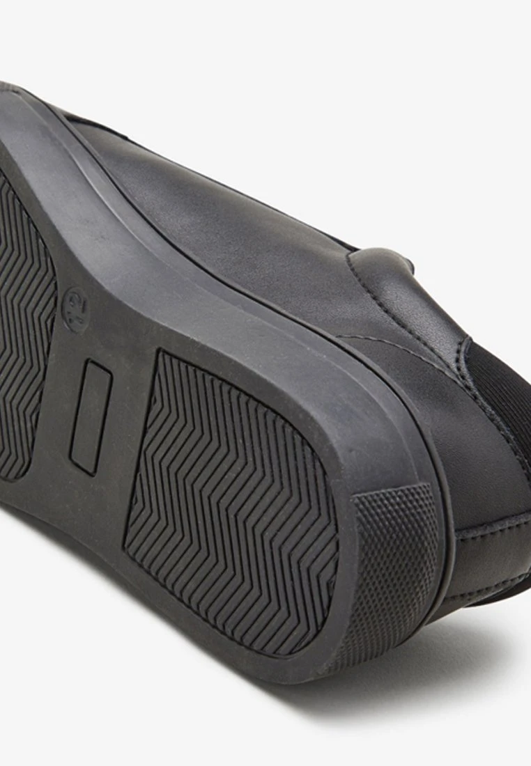 Next Sportlicher Schnürer - Black | Kinder 5 Next Sportlicher Schnürer - Black | Kinder – Bild 5