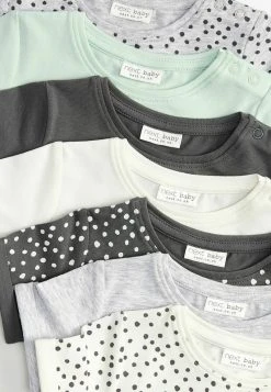 Next 7 PACK - T-Shirt Print - Grey | Unisex -Next Verkäufe 2022 b72bf2b9e6ab4e008be2b155e169cbb5