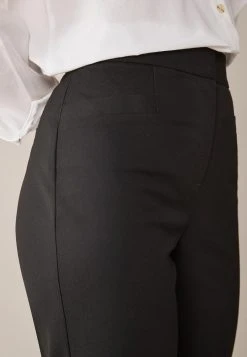 Next Damen Stoffhose - Black -Next Verkäufe 2022 b9c5bb83811848c99654fe5b35dc1ec3