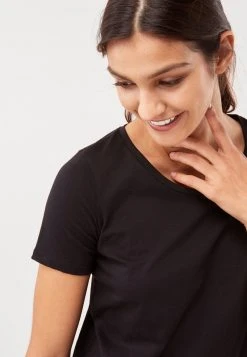 Next T-Shirt Basic - Black | Damen 10 Next T-Shirt Basic - Black | Damen -Next Verkäufe 2022 bd647a8af3d94ec6b1ffaf7803a79cf7