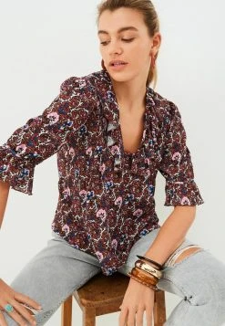 Next Damen SAVANNAH MILLER LONG SLEEVE - Bluse - Berry Red Floral 8 Next Damen SAVANNAH MILLER LONG SLEEVE - Bluse - Berry Red Floral -Next Verkäufe 2022 ccefd9bd24154796a6118a21d9d56d66