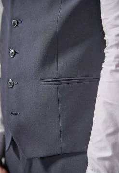 Next Herren Anzugweste - Dark Blue 15 Next Herren Anzugweste - Dark Blue -Next Verkäufe 2022 d2db7d8c7d72420ab533c6ab019b5cee