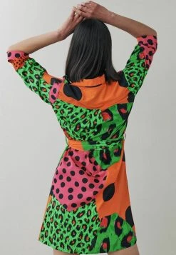 Next Damen Blusenkleid - Multi Spliced Print -Next Verkäufe 2022 d80c4c07a9244d228709c01a6af7c7c7