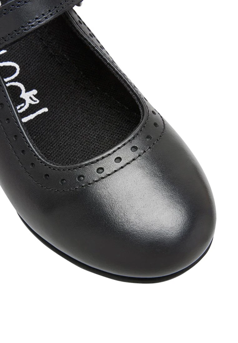 Next BLACK MARY JANE BROGUES - Riemchenballerina - Black | Kinder 6 Next BLACK MARY JANE BROGUES - Riemchenballerina - Black | Kinder – Bild 6
