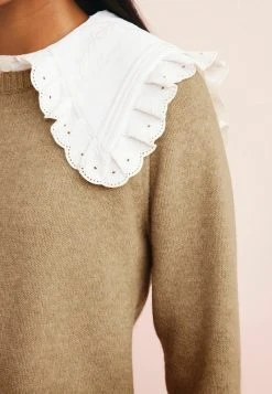 Next Damen BRODERIE COLLAR - Strickpullover - Yellow -Next Verkäufe 2022 e2eef29c7e534f7cba171a86d32b6d55