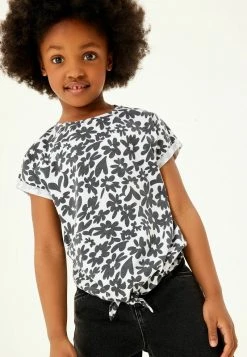 Next T-Shirt Print - Monochrome Floral | Kinder