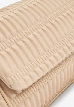 Next Damen CHAIN - Umhängetasche - Cream -Next Verkäufe 2022 ef299e169ce540c5ae3c3f8a980f2a1e